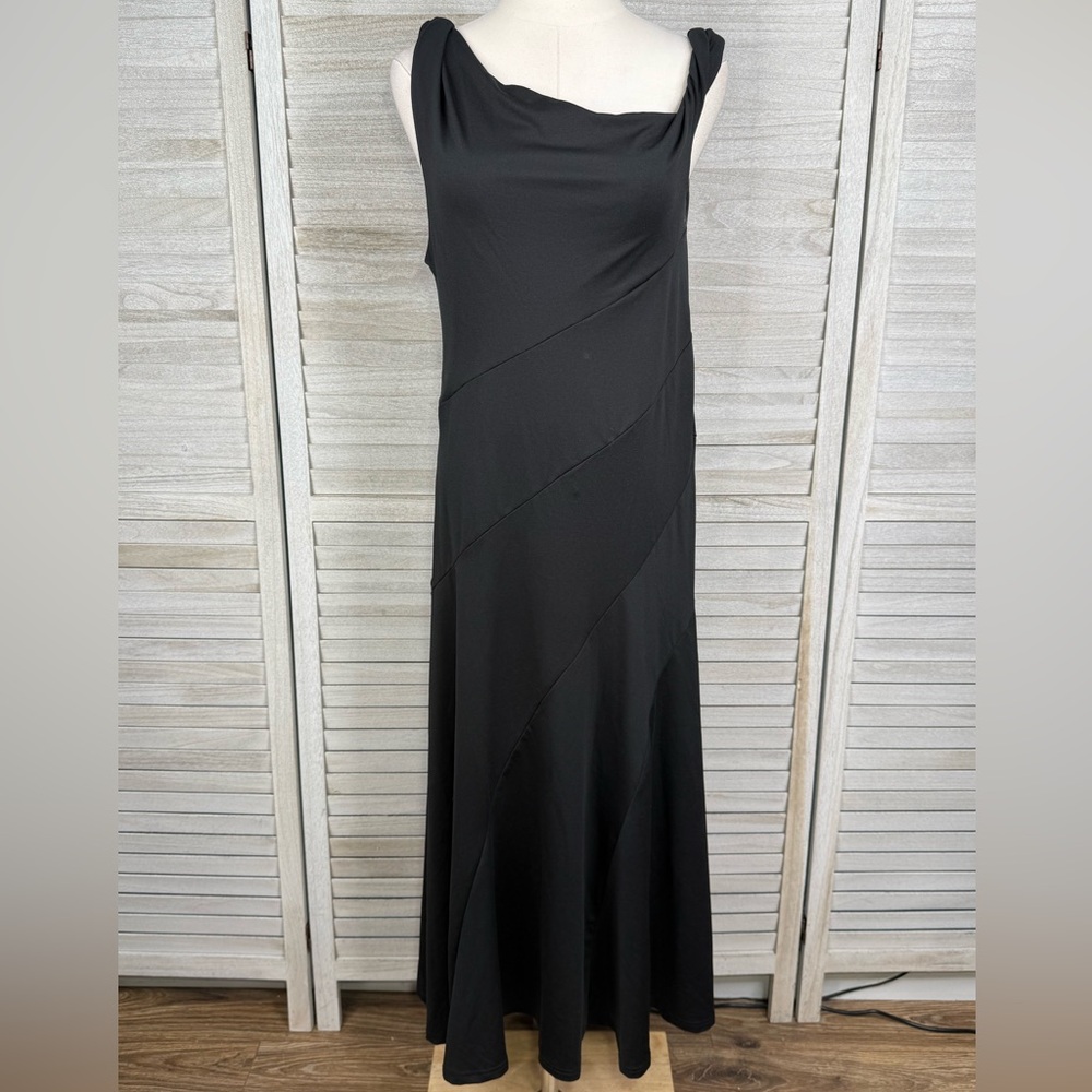 SHEIN (Bae/Curve) Black Flowy Sleeveless Maxi Dress with Asymmetrical Design-0XL